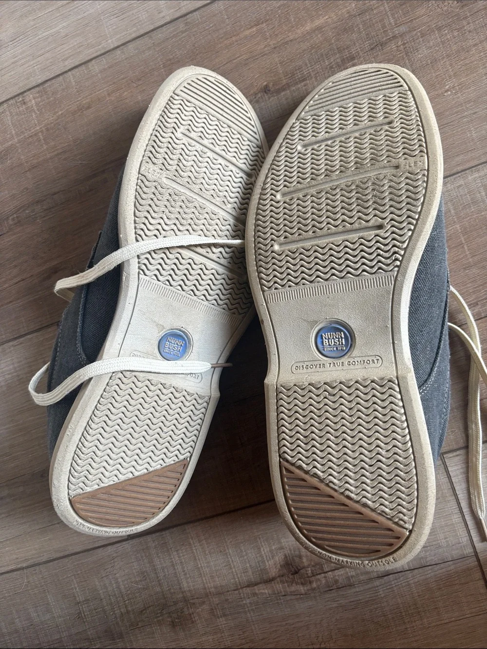 Nunn Bush casual gray